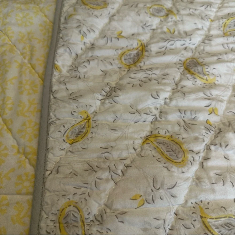 Pottery Barn Kids Lara Paisley Gray Yellow Reversible Toddler Baby Crib Quilt
